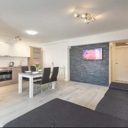 Newly Renovated App Goran Appartement Umag Buitenkant foto