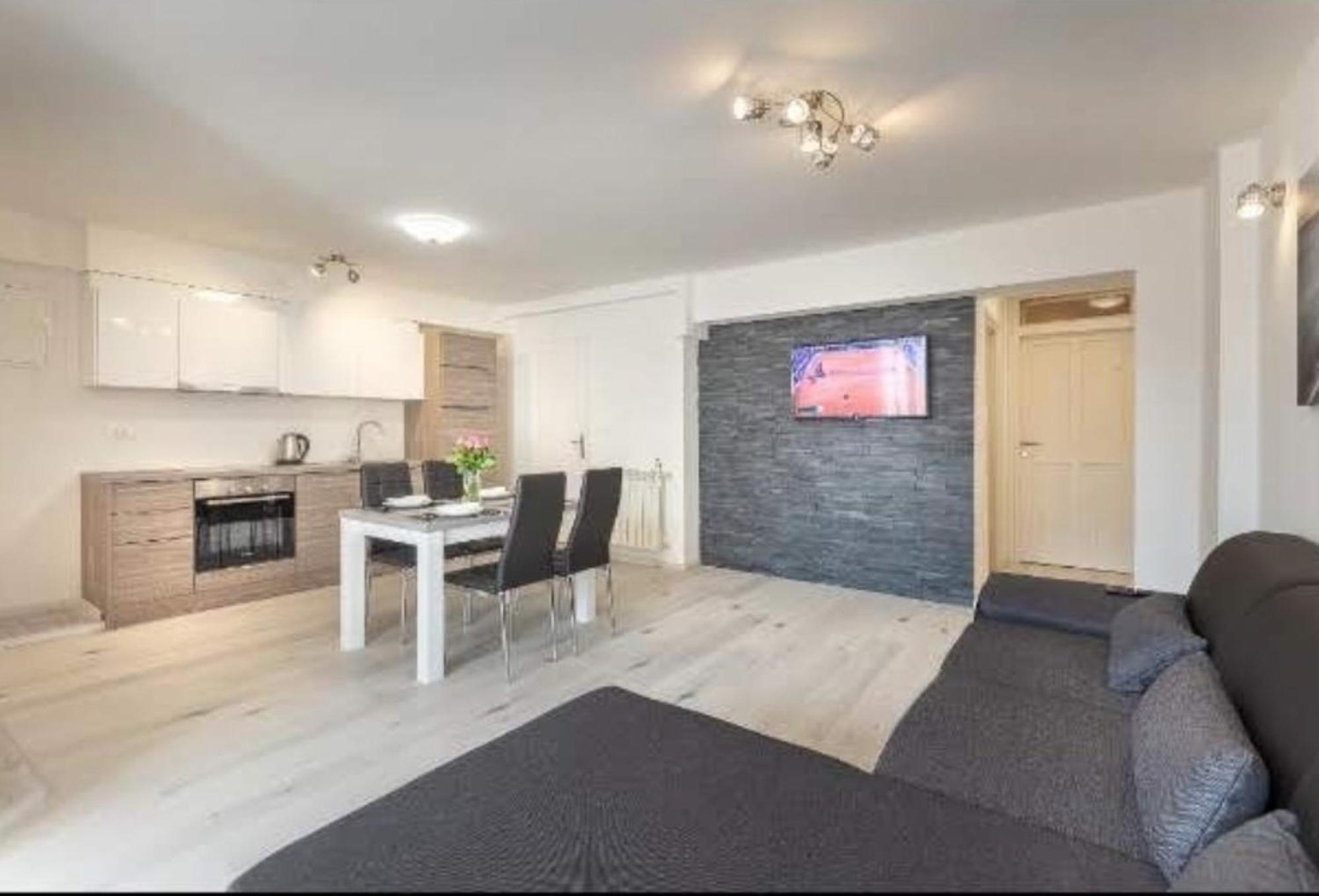 Newly Renovated App Goran Appartement Umag Buitenkant foto